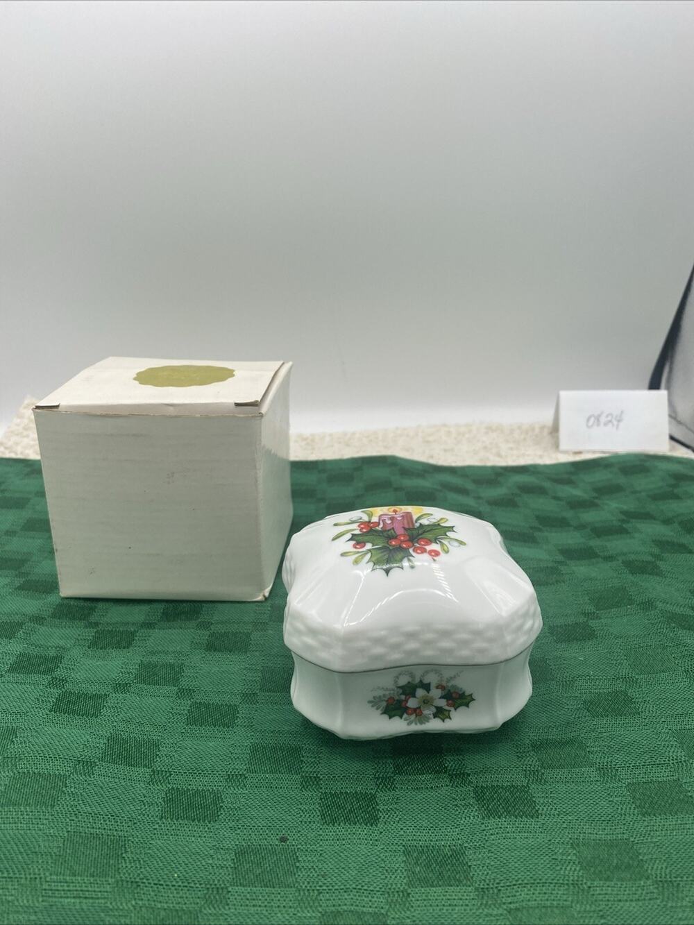 Heritage House Melodies of Christmas Silver Bells Music/Trinket Box 3.5X 2.5”